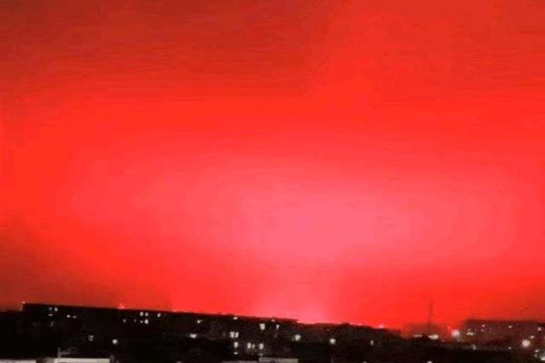 天空红色的风水影响与生活中的实践方法