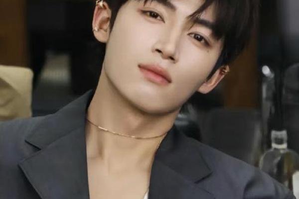 颧骨高的男人面相特点与人生走向分析