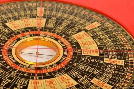 时刻八字解析：如何从命盘中发现你的运势轨迹