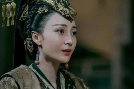 姚笛八字解析：命运与事业的深层联系分析
