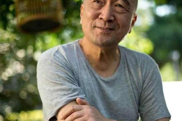 男人八字眉的魅力与性格解读