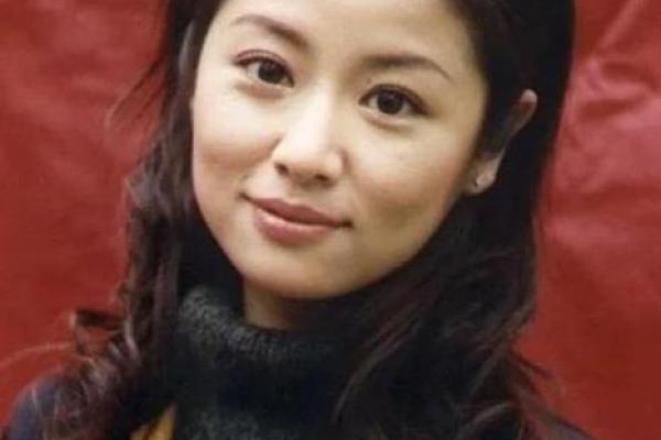国母面相揭秘：掌握这几点，你也能成为人生赢家
