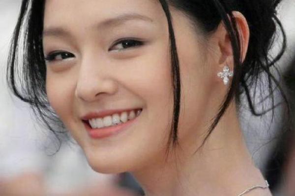 大S八字解密：为何她的事业如此顺利？