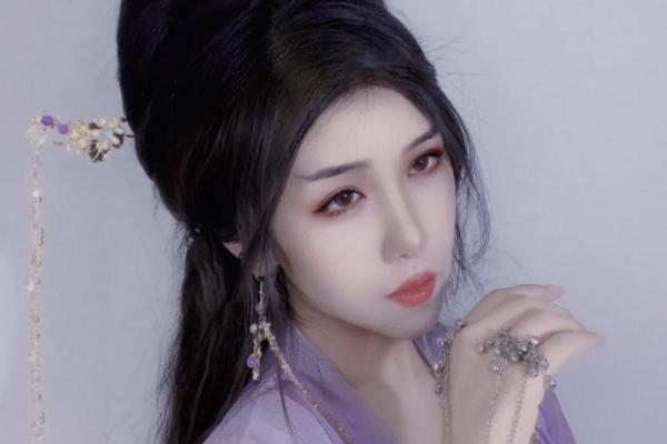 狐狸精上身，她就是那个狐狸命女人