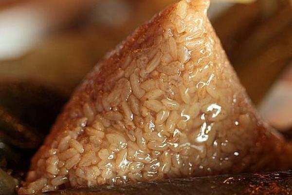 端午粽子PK中秋月饼：揭秘两大节日美食的独特魅力与区别